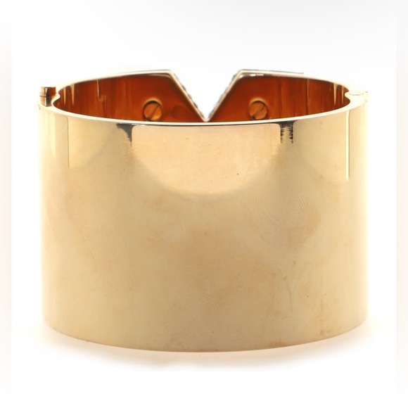 Louis Vuitton Essential V Cuff Bracelet Metal with Crystals - Picture 4 of 16